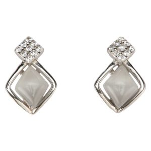 Diamond-Shaped Chalcedony Earrings